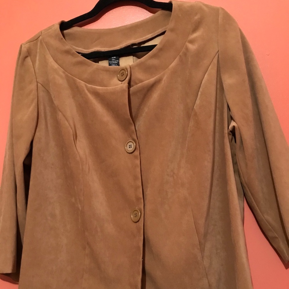 Courtenay Beige Top, Size 16w